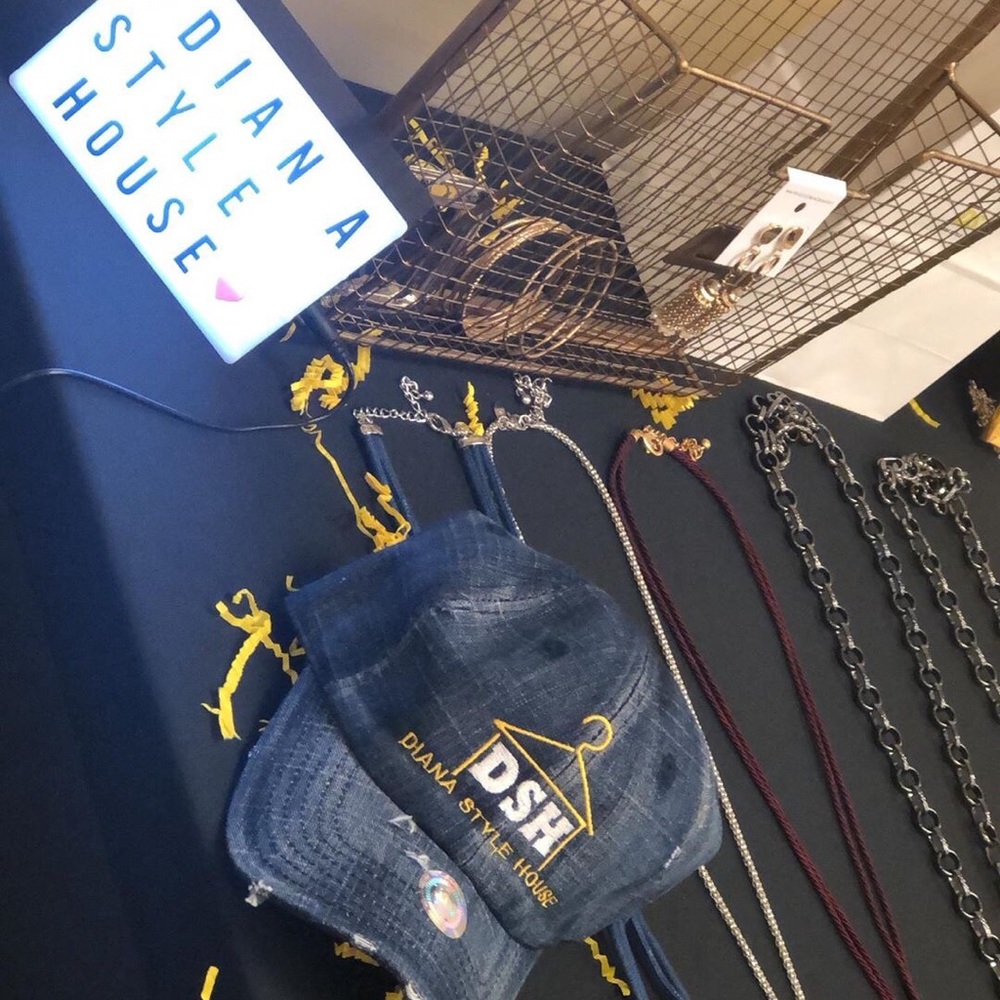 Meet your Posher, Diana